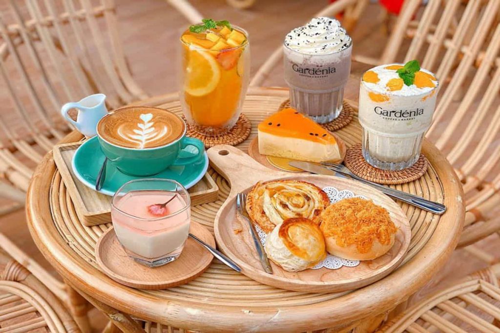 Bánh ngọt kết hợp với cà phê: Top 5 món ăn kèm hoàn hảo