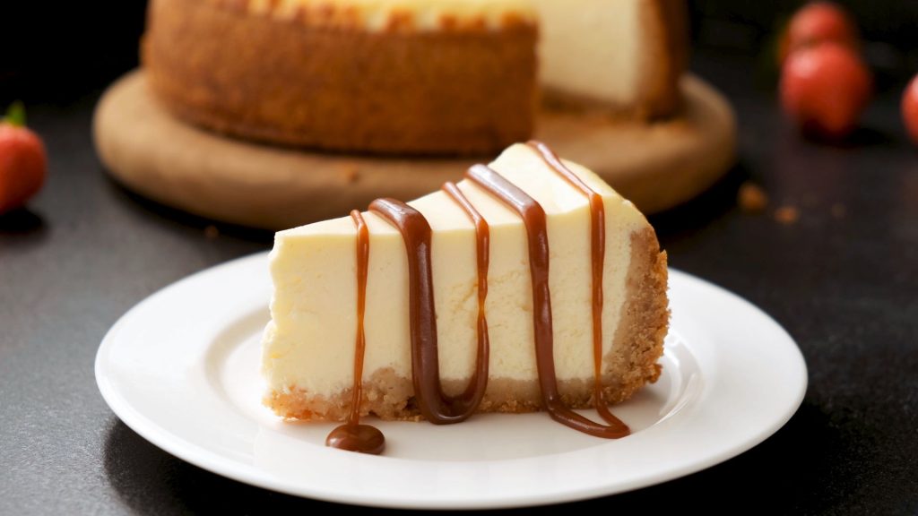 Cheesecake béo ngậy kết hợp cùng cold brew mát lạnh