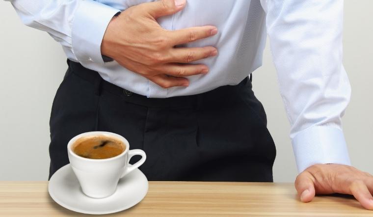 Không nên uống cà phê khi bụng đói