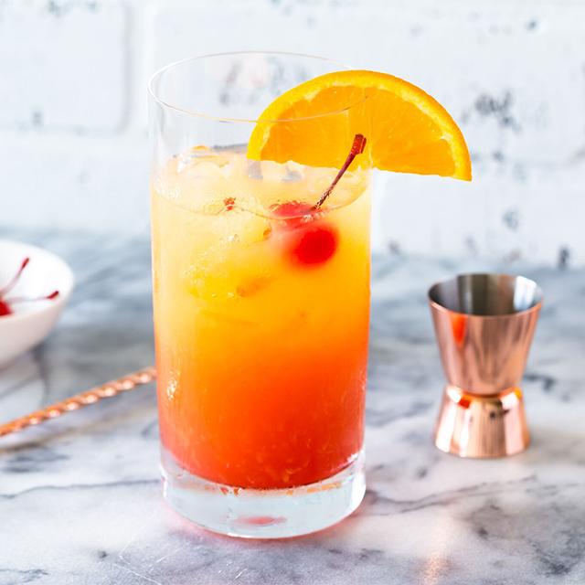 Ly mocktail cà phê cam mật ong kiểu Sunrise