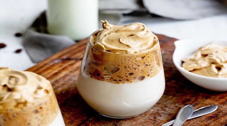 Ly panna cotta cà phê với lớp kem sánh mịn