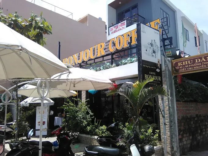 Bonjour Café Đà Nẵng